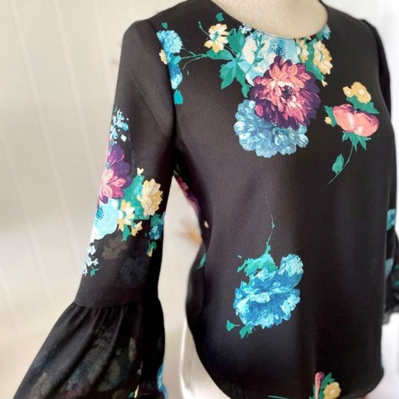 Veronika Maine Tops - Size 6 - 8 Veronika Maine Bell Long Sleeve Floral Black Womens Top Boho